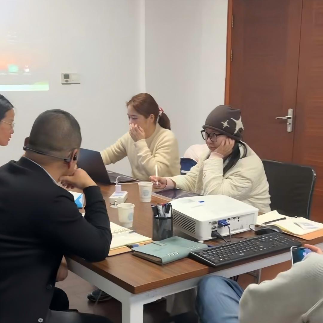 工业品网络营销 / 江苏包装厂老客户来访,与奥凯谈又一年的全网营销合作